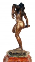 Large Sculpture - Dancer looking at her right foot - sign. Degas