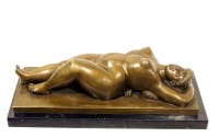 Modern Art Bronze - XXL Woman dorsal signed Botero